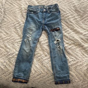 Kids distressed jeans. Boys 9-10
